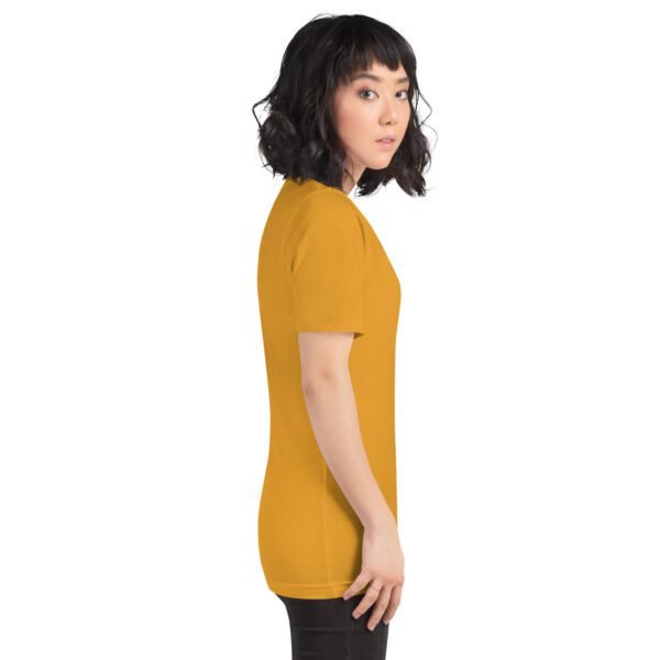 Stylish Unisex T-Shirt: Comfortable and Versatile Clothing for Men and Women - Image 42