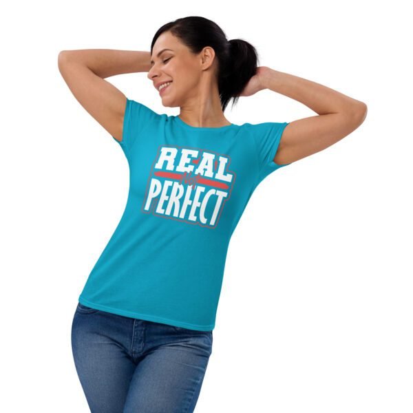 Women's short sleeve t-shirt - Image 8