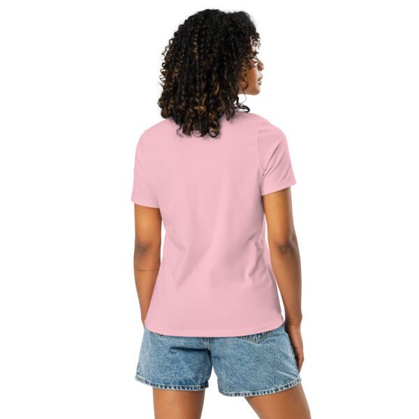 Stylish Women's Relaxed T-Shirt: Comfortable & Chic Tops for Everyday Wear - Image 18